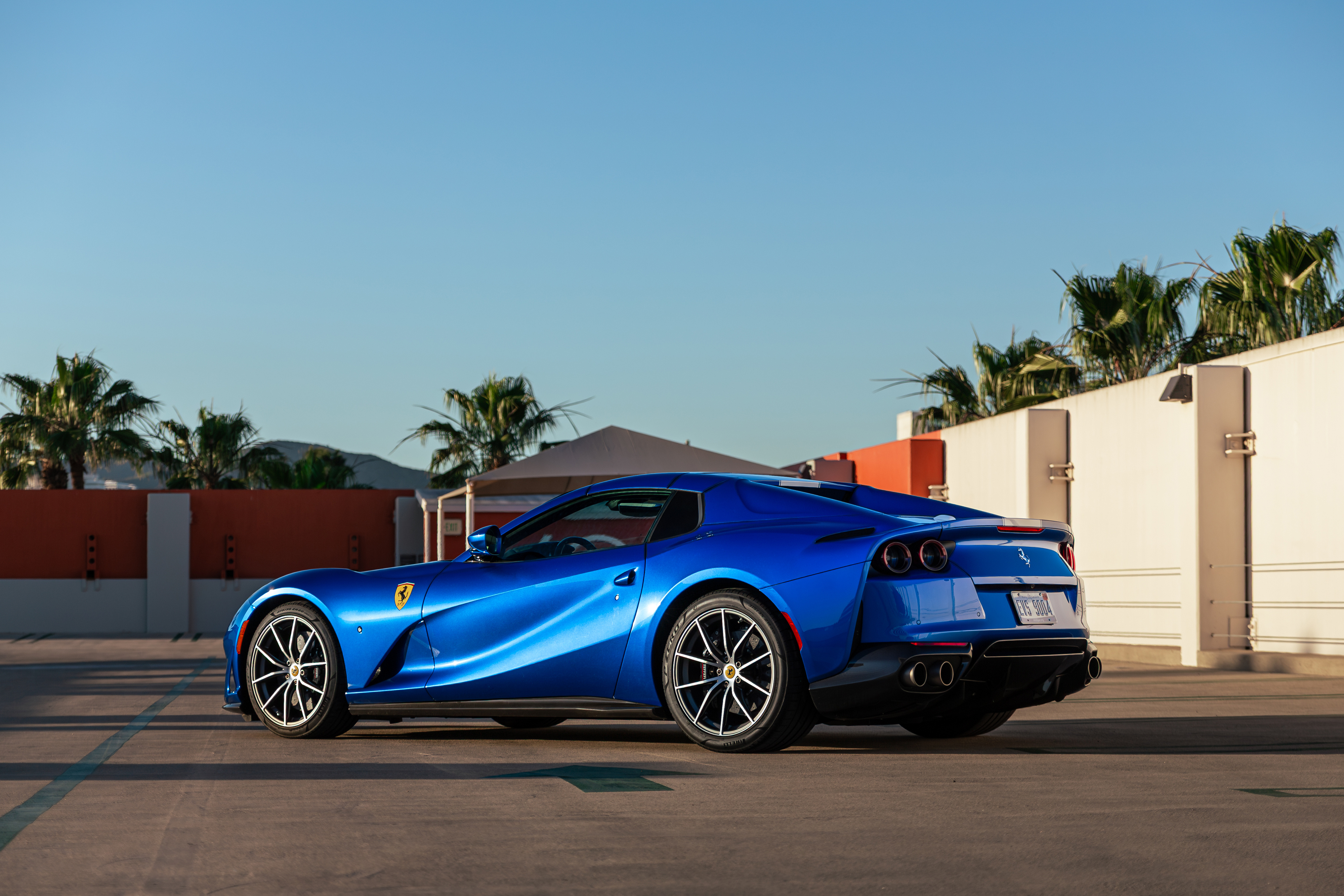 Ferrari 812 GTS Tailor Made812 GTS 是法拉利时