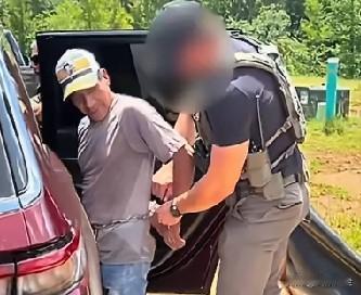 ICE在佐治亚州亚特兰大展开大规模执法行动中，逮捕超1200名非法移民，其中70