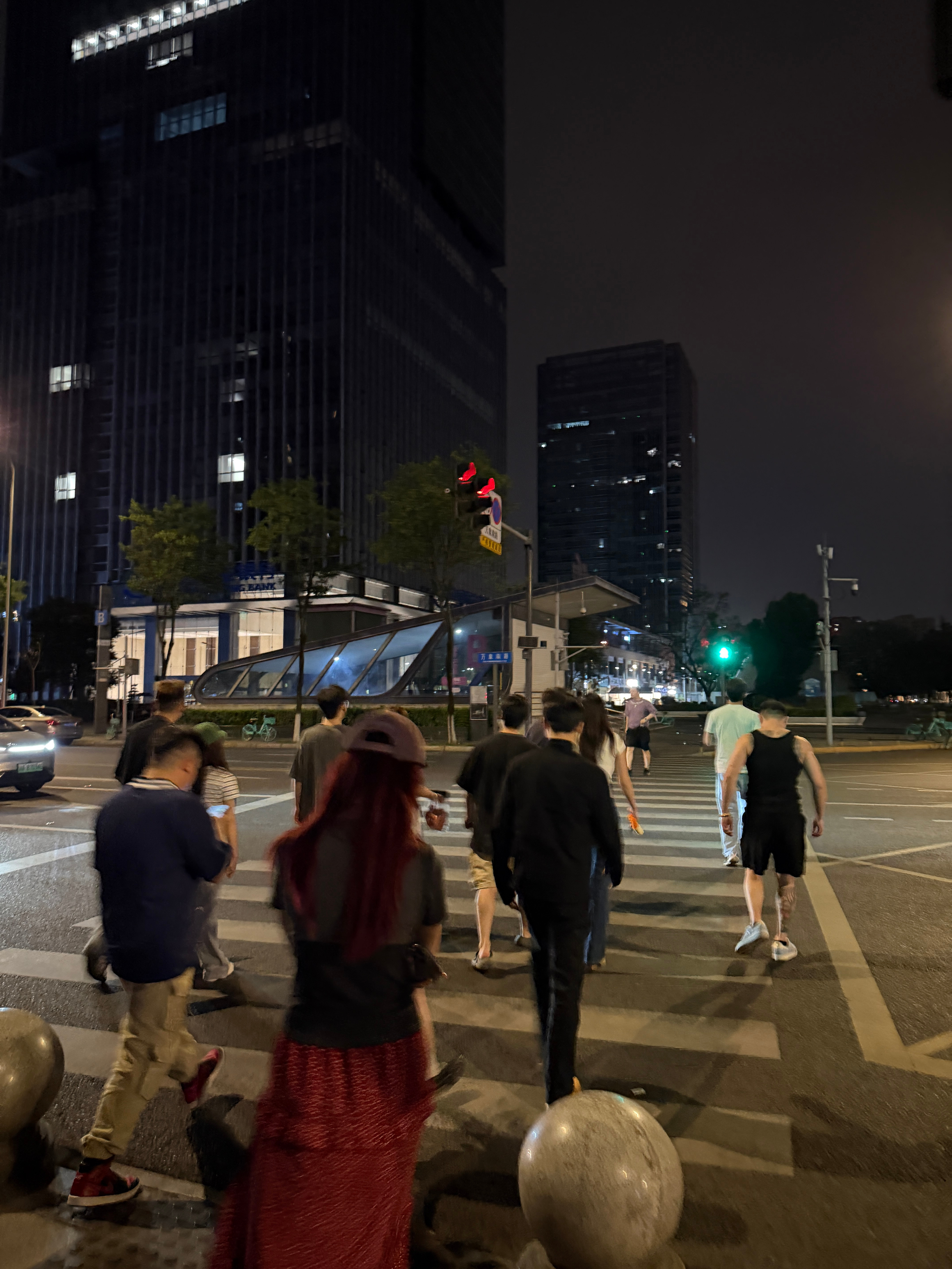 早安 有人只睡了两个小时…半夜4点还在写誓言卡… 