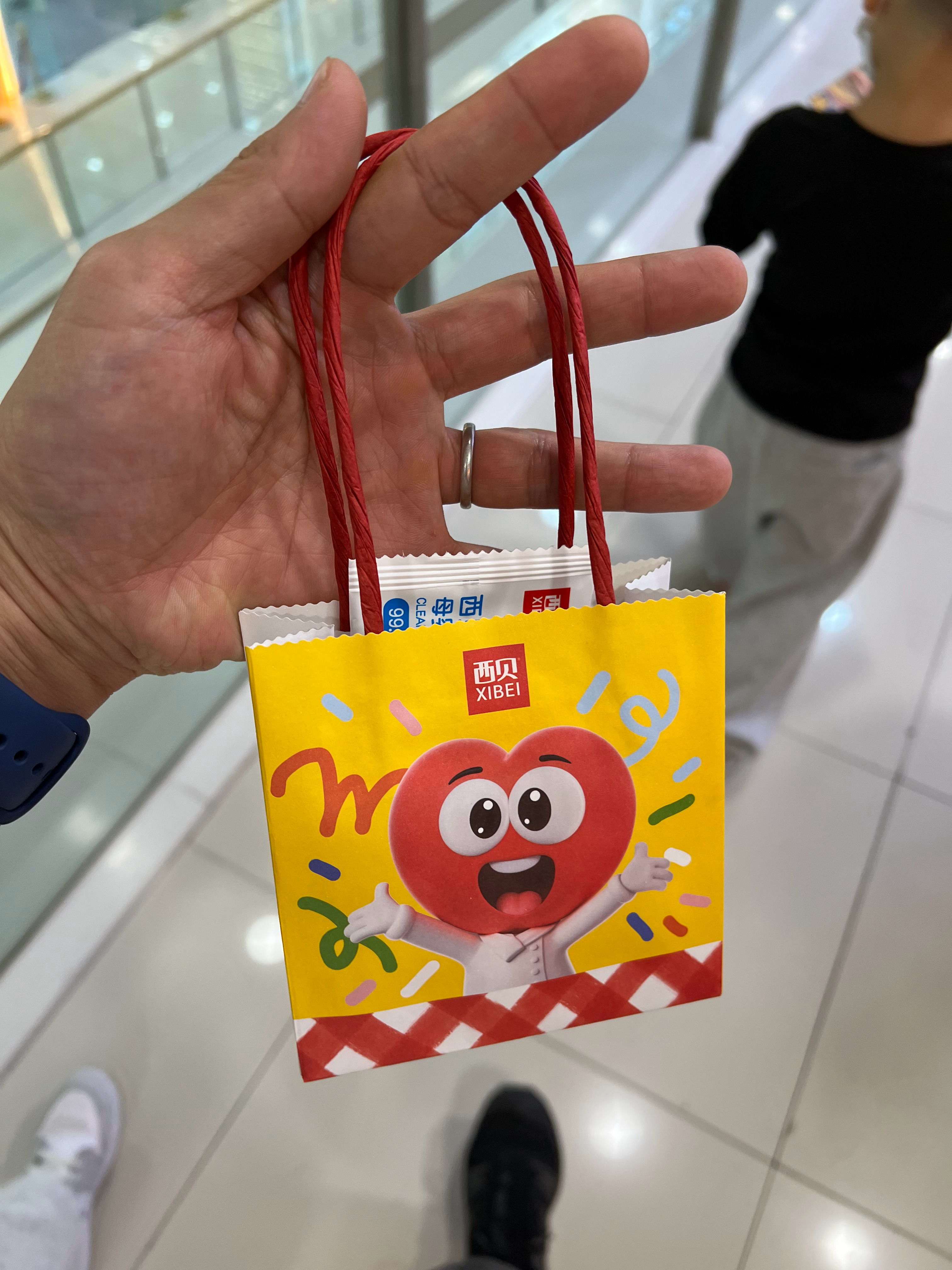 好离谱啊今天我又去西贝吃饭了消费185实付35吃饭吃出了白嫖的感觉原因是我上次吃