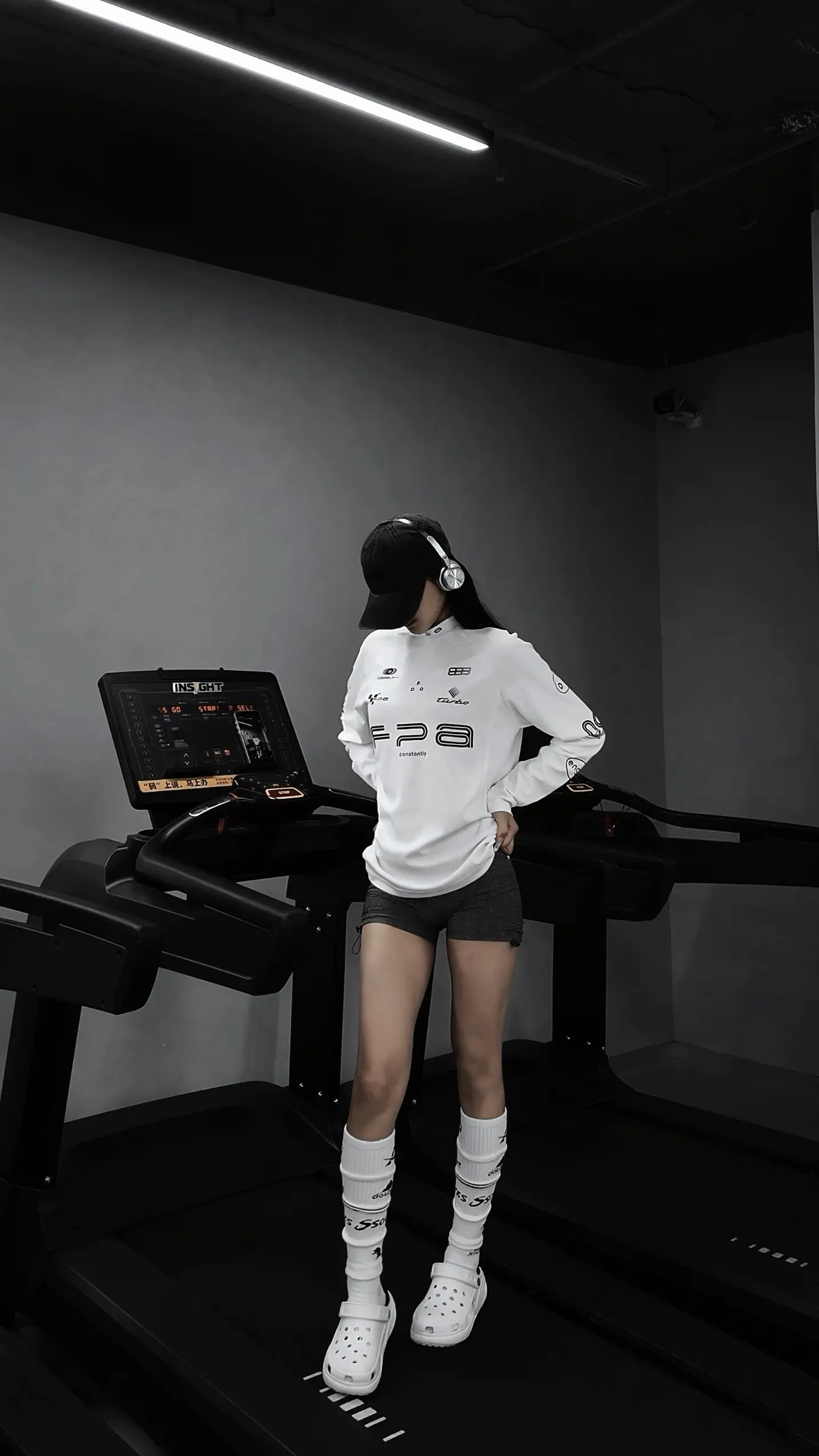 你记住 普通人想更上一层楼就多按一层电梯。