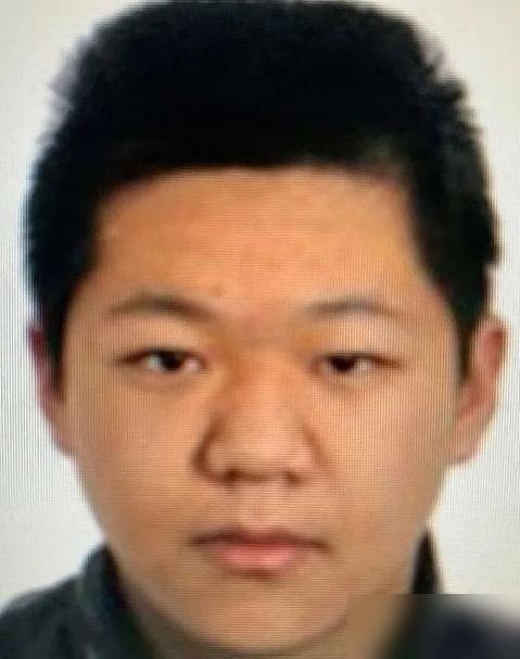 国科大硕士季子越，称侵华日军为英雄，开除学籍后扬言投奔美国。

真的每次看到这种
