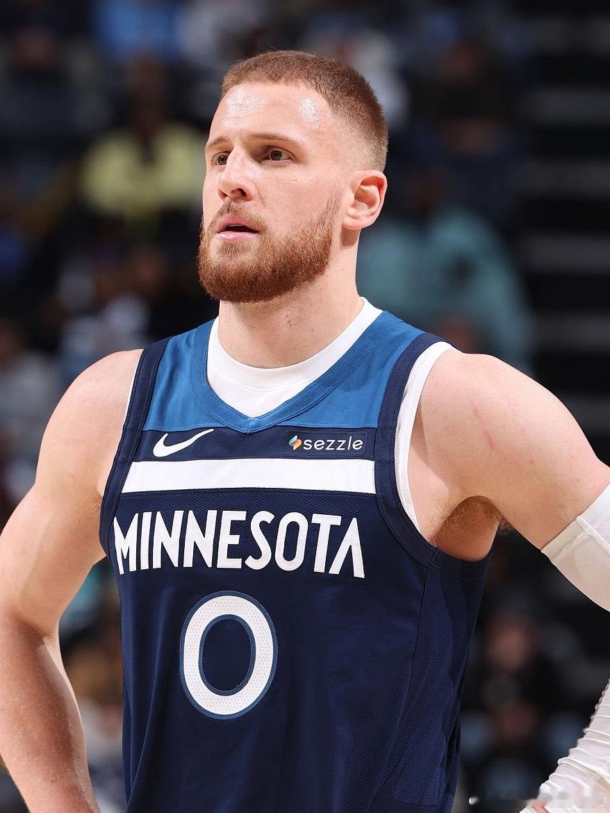 Dan Woike：湖人的到期合同可能作用于字母哥的多方交易中，为其他球队提供灵