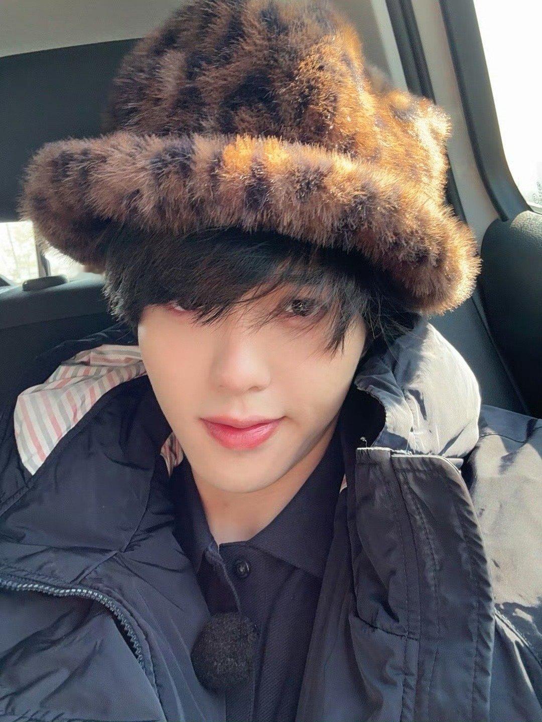 李昊 🍑李昊星光熠熠 昊昊宝宝什么时候更新什么时候跟我们开个直播聊聊天​​​