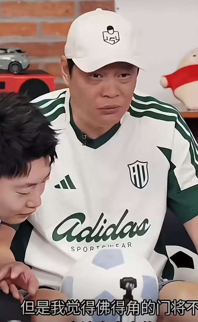 范志毅谈佛得角守门员 范志毅谈佛得角守门员，认为不应该多去宣传！ 范志毅聊佛得角