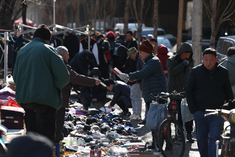 马钞兑换首日，二手市场就加价 200%，这市场炒作的劲儿可真足啊！就像之前的一些