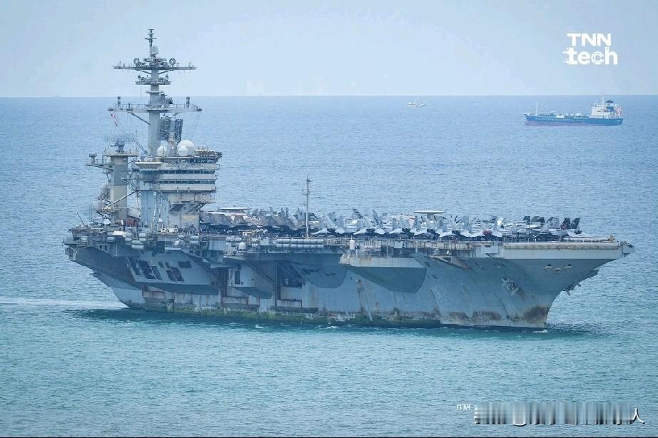 9月2日，林肯号停靠泰国拍的。经过200天高压战备后，终于迎来休整。