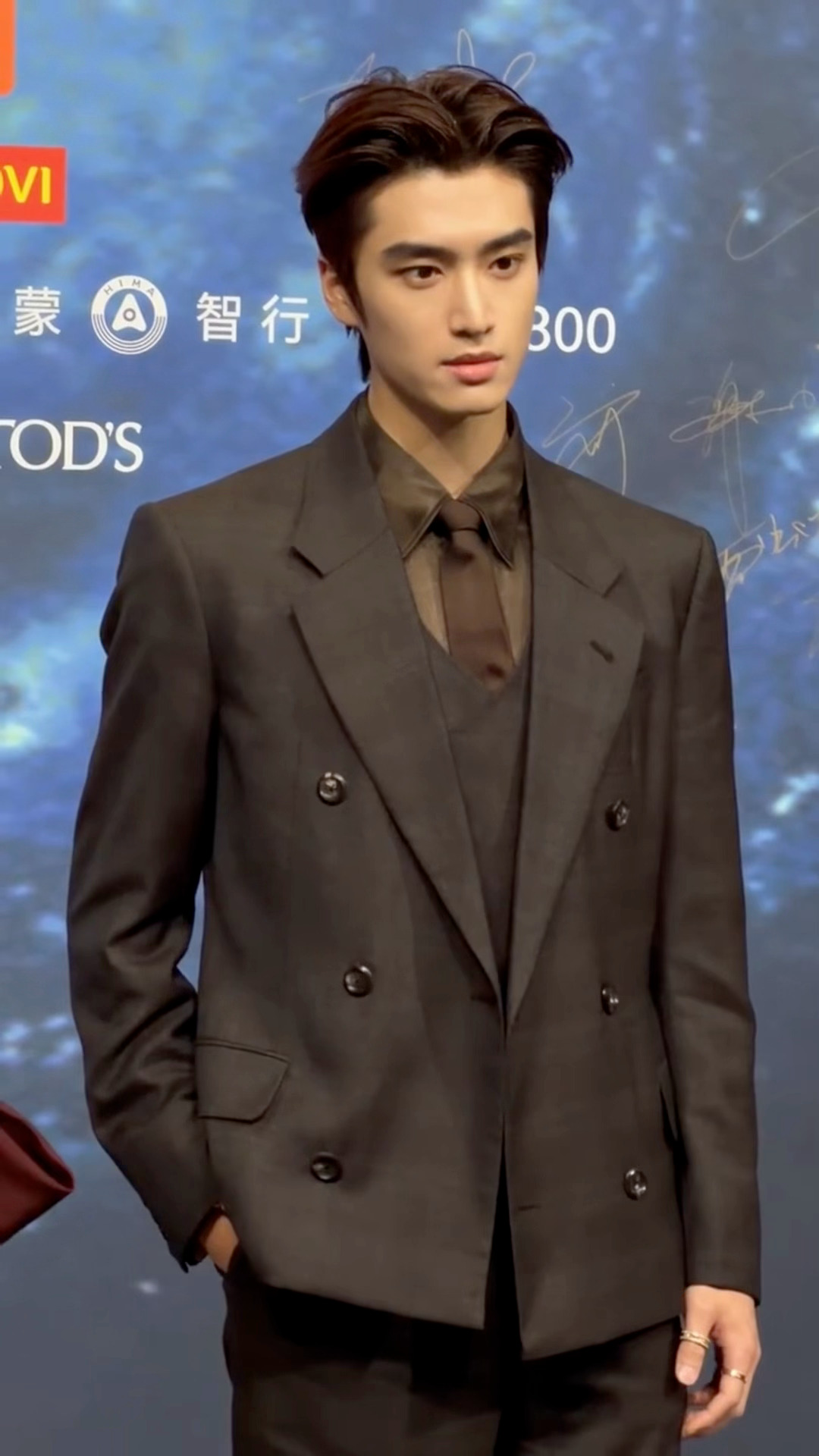 真的就硬帅啊张康乐微博之夜红毯张康乐好正的五官