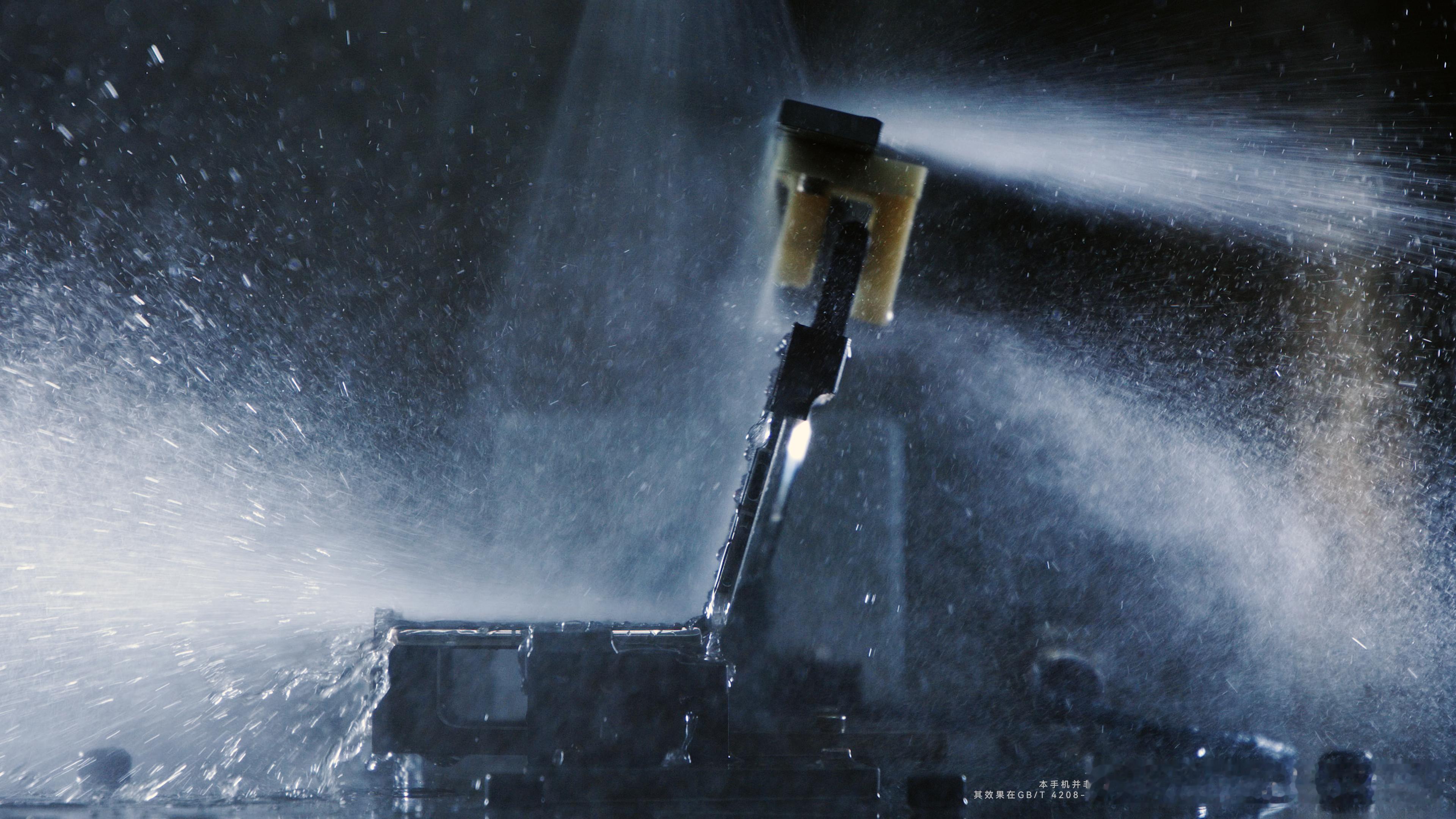 MateX7可抵抗80℃热水喷淋MateX7动态CT结果公布  Mate X7实