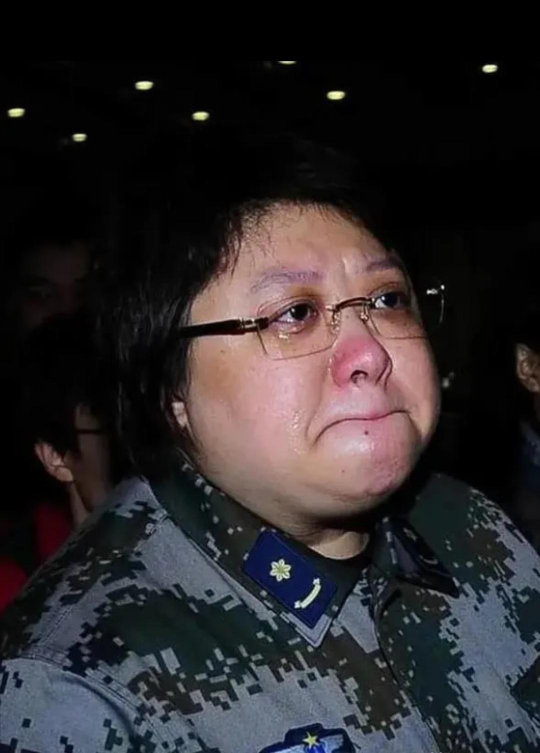 拿韩红“走个面儿”的事调侃可以，但攻击韩红基金就过分了！娱乐圈需要一个大姐，把钱