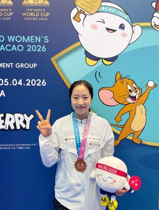 韩国女子乒乓球领军人物申裕斌在获得世界杯首枚奖牌的历史性成绩后，依然保持冷静，并