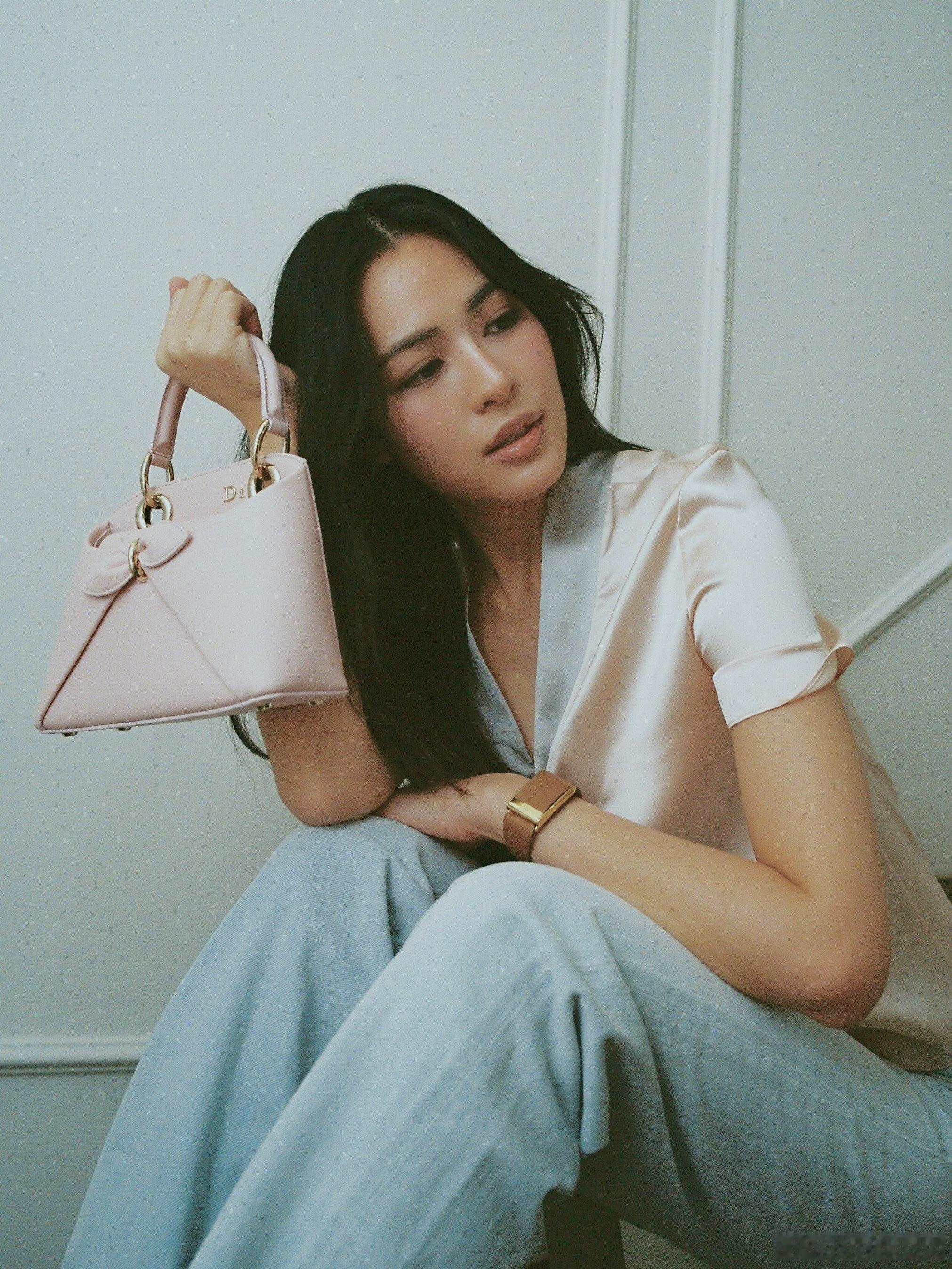 邝玲玲 × Orm Kornnaphat  Dior 全新宣传大片时尚灵感解读