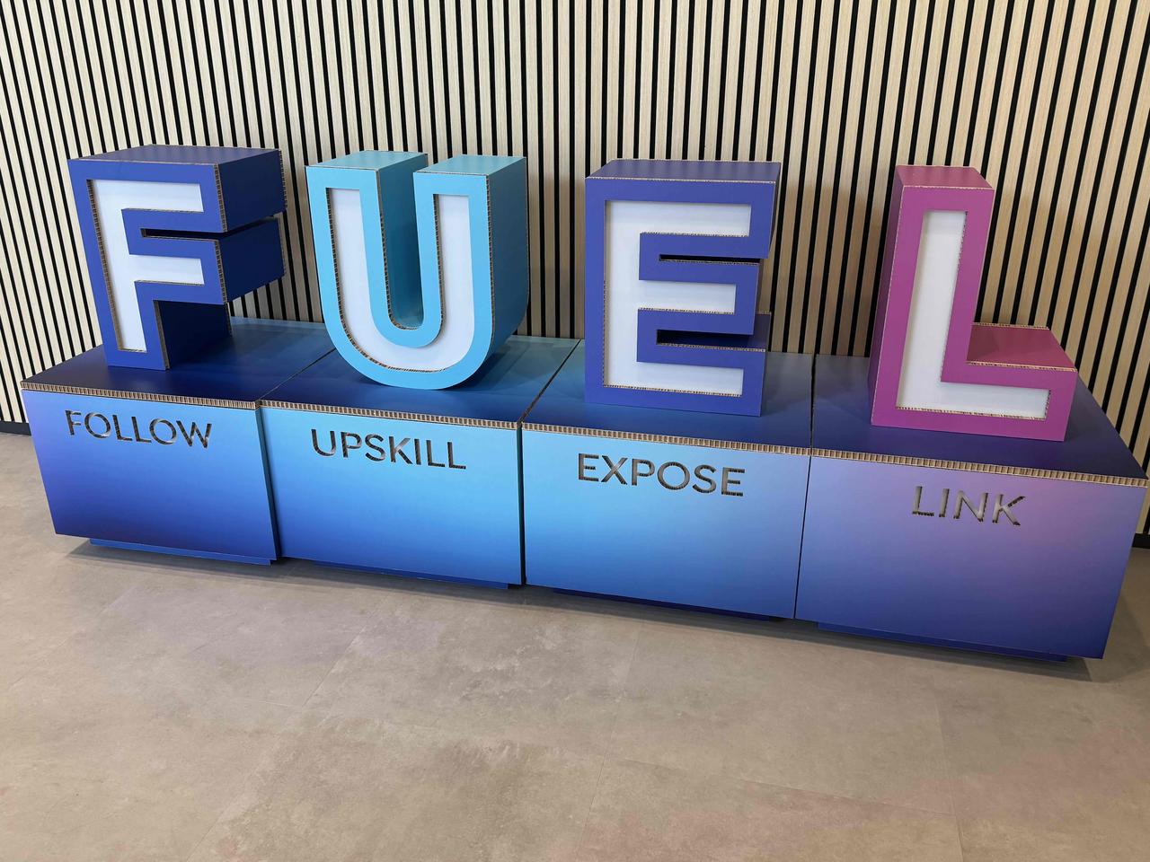 【香港科技园24年孵化密码：1550亿加持+容错机制，走出8家独角兽！】

20