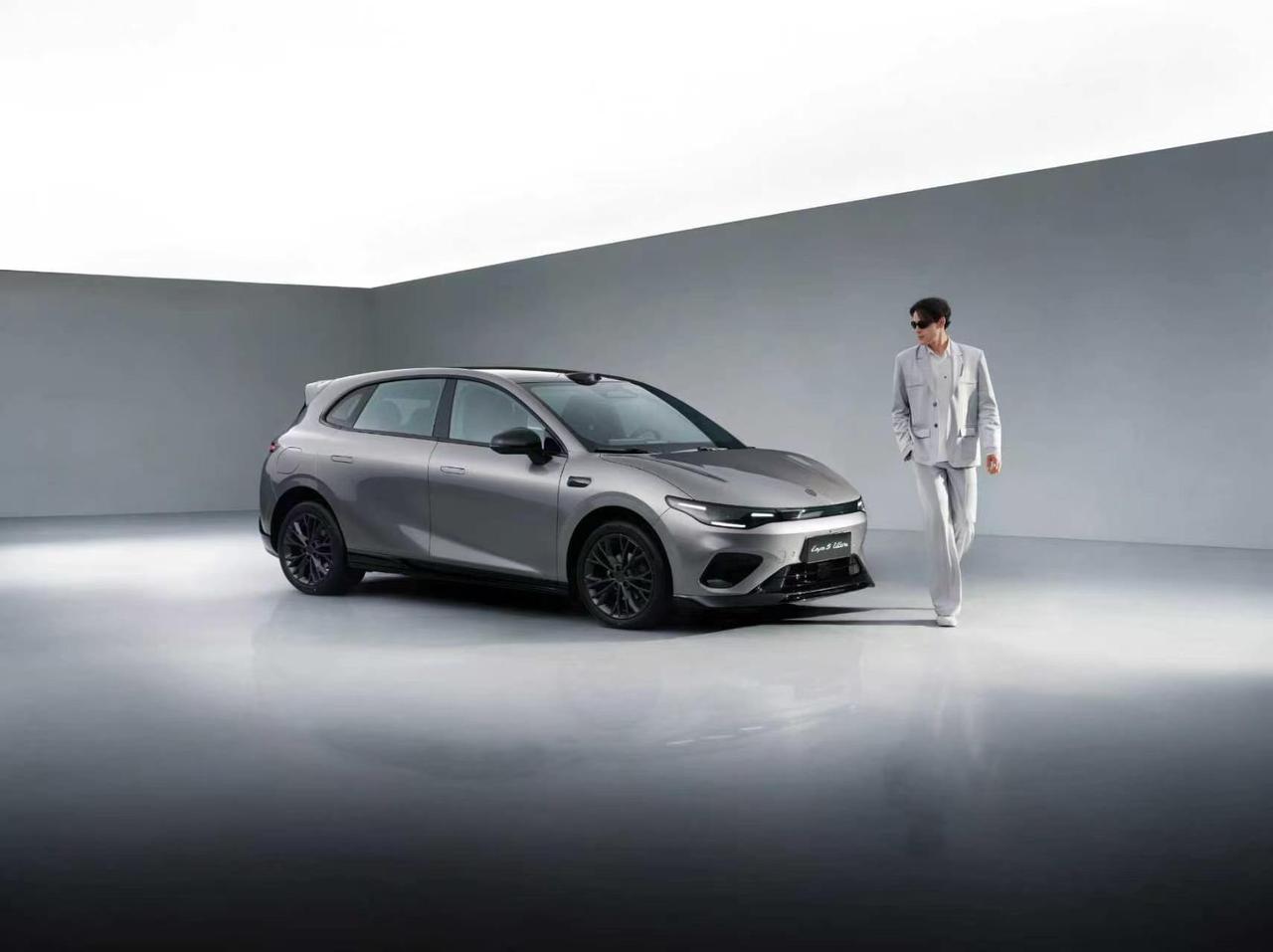 朋友们，零跑这波真的杀疯了！

先划重点：4月24号北京车展，Lafa5 Ult