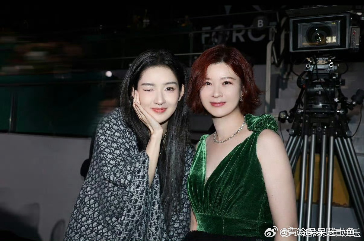 杜华预制世界杯妆容艺笔封神  别人预制日常，杜华预制世界杯名妆！这大力神杯妆造绝