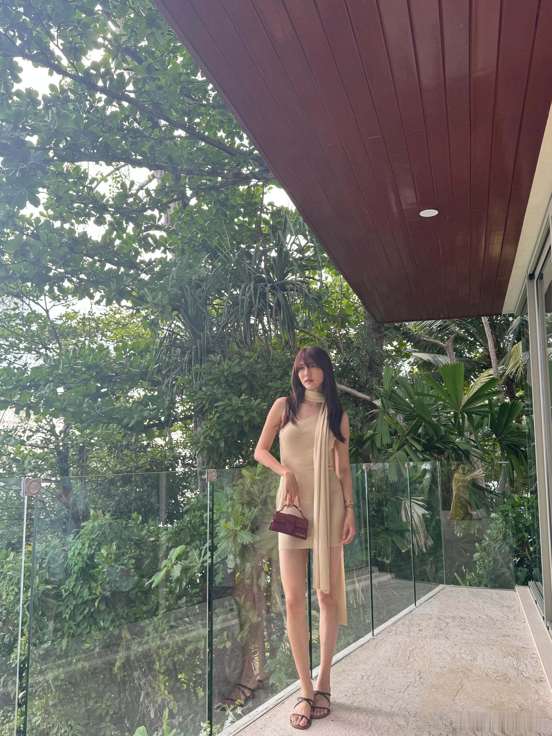 吴千语度假碎片🌴 ​​​