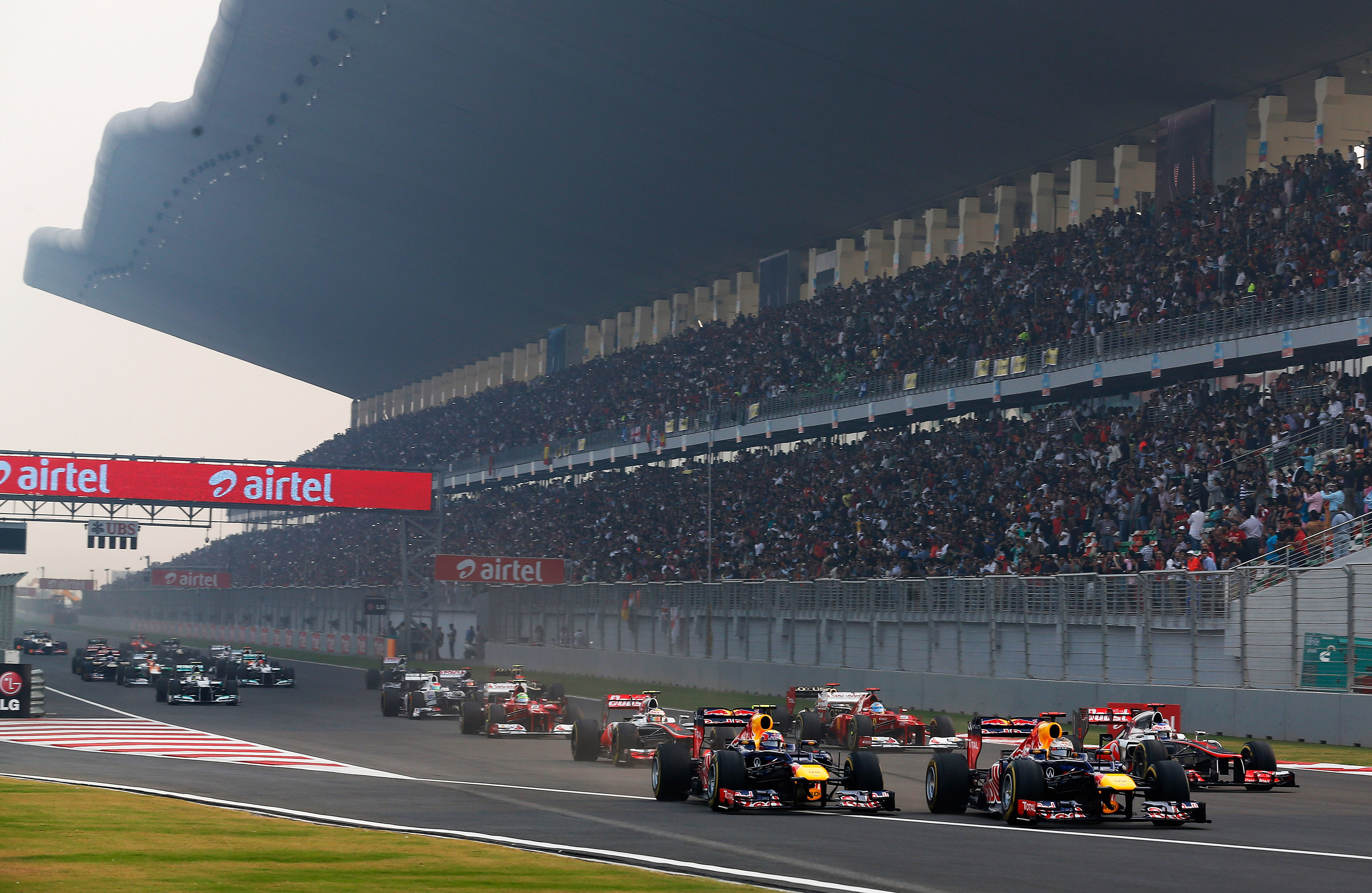 印度要办F1？官方辟谣❌周一，有报道称印度体育部长曼苏克·曼达纳伊瓦希望印度大奖