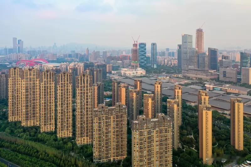 南京楼市：

7月南京二手房成交量接近7500套，新房仅两千多套，二手房的成交规