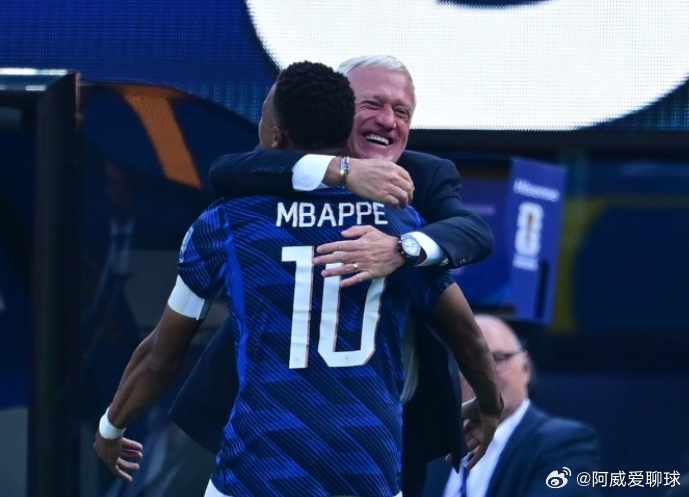 07月01日讯 世界杯1/16决赛，法国3-0战胜瑞典晋级，梅开二度的姆巴佩赛后