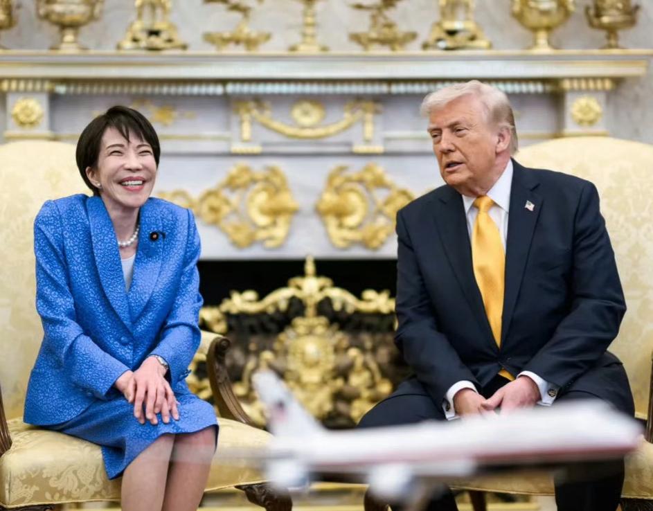 日本瑟瑟发抖！

最近亚太这边发生了一件很有意思的事，一场正在进行的美韩联合军演
