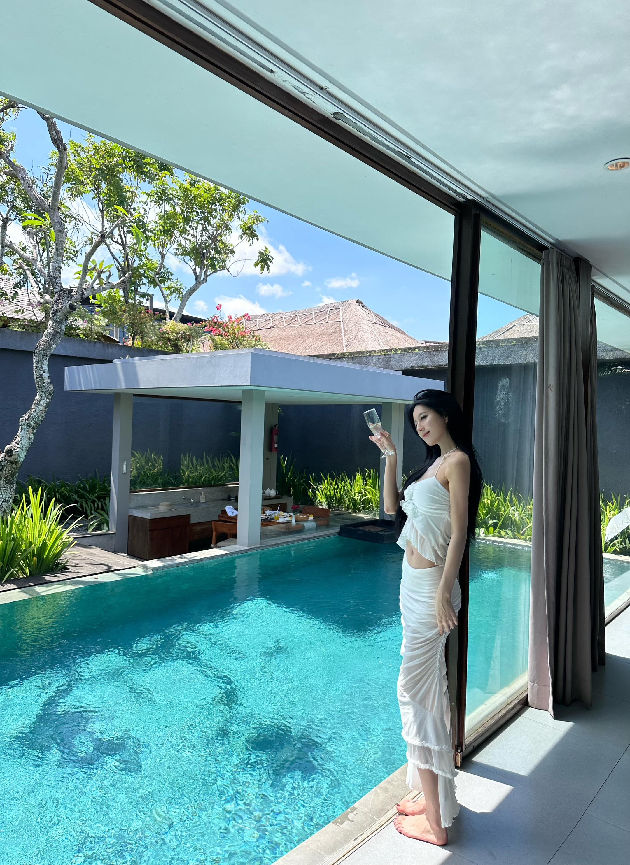 你对我的要求已经超出了你的长相