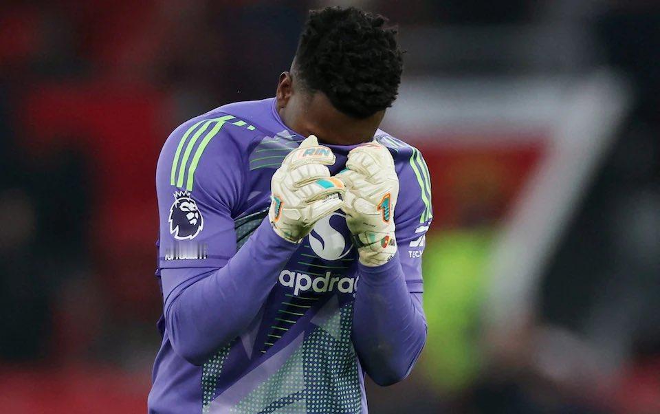 天下足球评选的2025年度失意阵容👇：
门将：奥纳纳
后卫：凯尔凯兹、阿劳霍、