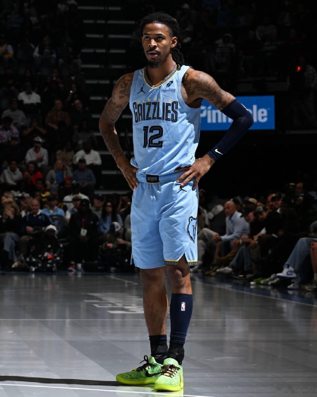 贾·莫兰特在孟菲斯灰熊的日子不多了因行为损害球队利益被球队禁赛一场据Shams报