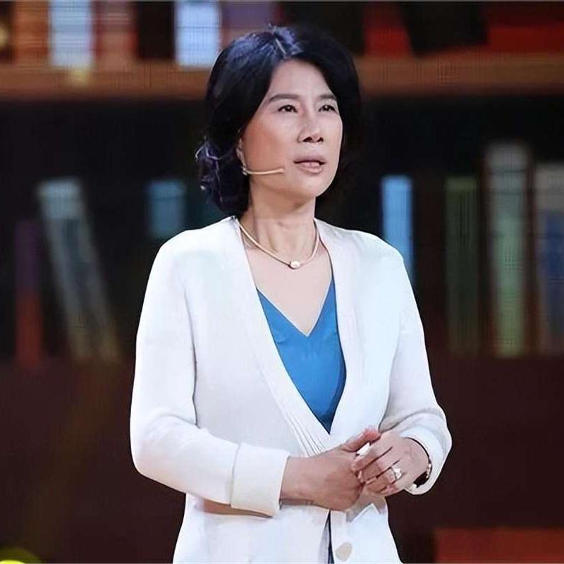 董明珠说：到今天为止，我儿子没有让人知道我是他的妈妈。真正的富养，不靠父母光环！