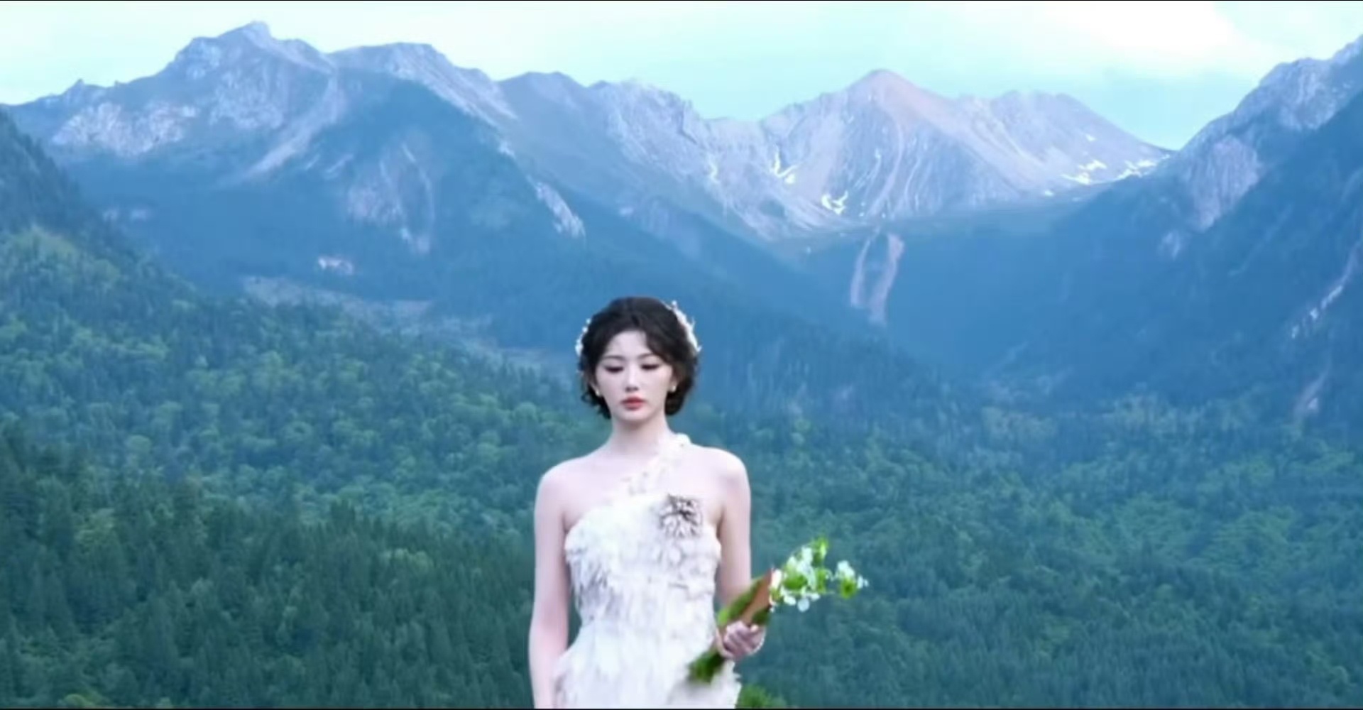 VOGUE活动孔雪儿孔雪儿 花仙子孔雪儿