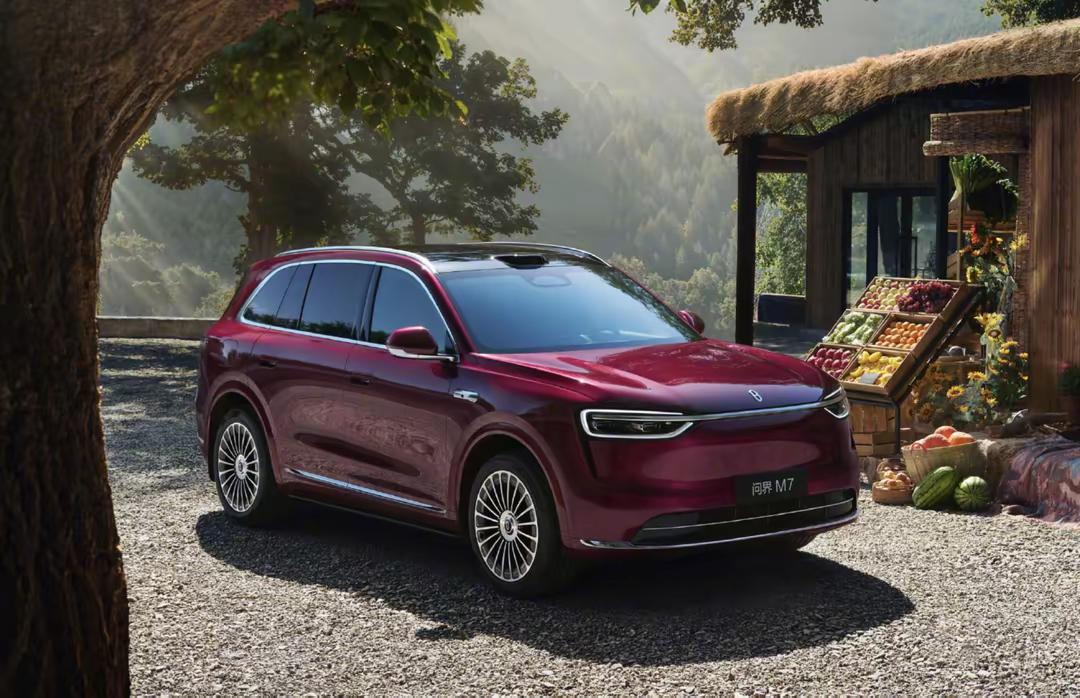 新款问界M7官图发布
30万价格区间的中大型SUV
定价如果合理
大概率也会成为