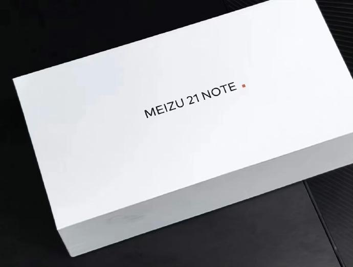 网传的魅族21 Note谍照，预计五月份发布，搭载骁龙8Gen2处理器，定价在2