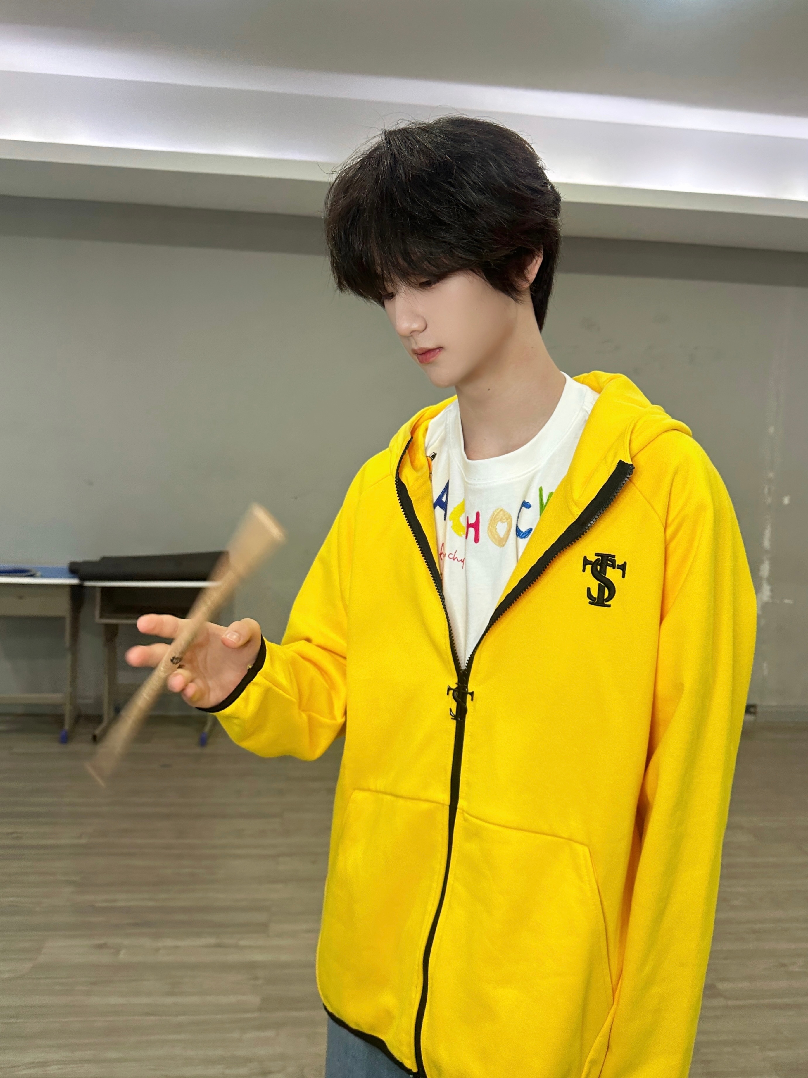 这李煜东在学校就是那个转笔天才 