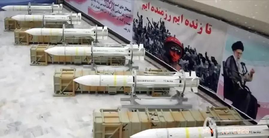 一旦美国对伊朗动武，德黑兰真会只剩自己扛吗？
 
波斯湾一带，这几年一边谈和解、