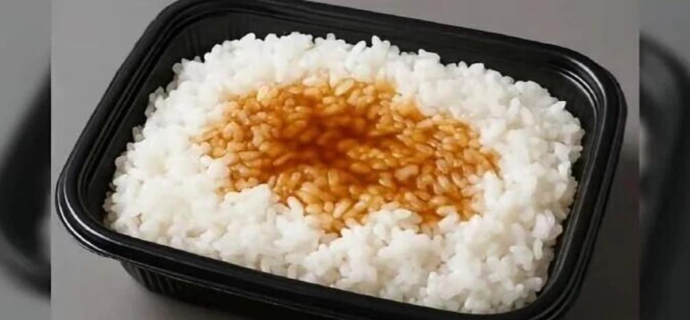 资本这把刀，现在连打工人的最后一点脸面都懒得顾了。日本罗森上架268日元（折合1