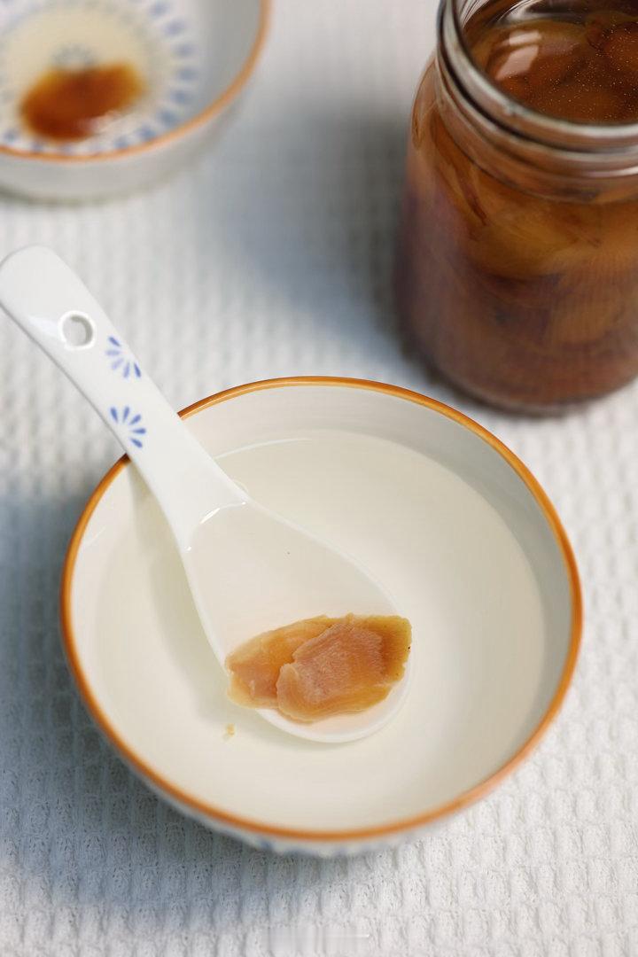 晚间不要吃红参片，或者喝红参蜜水，因为太补，容易睡不着。 恬原君/黄马褂老皮红参