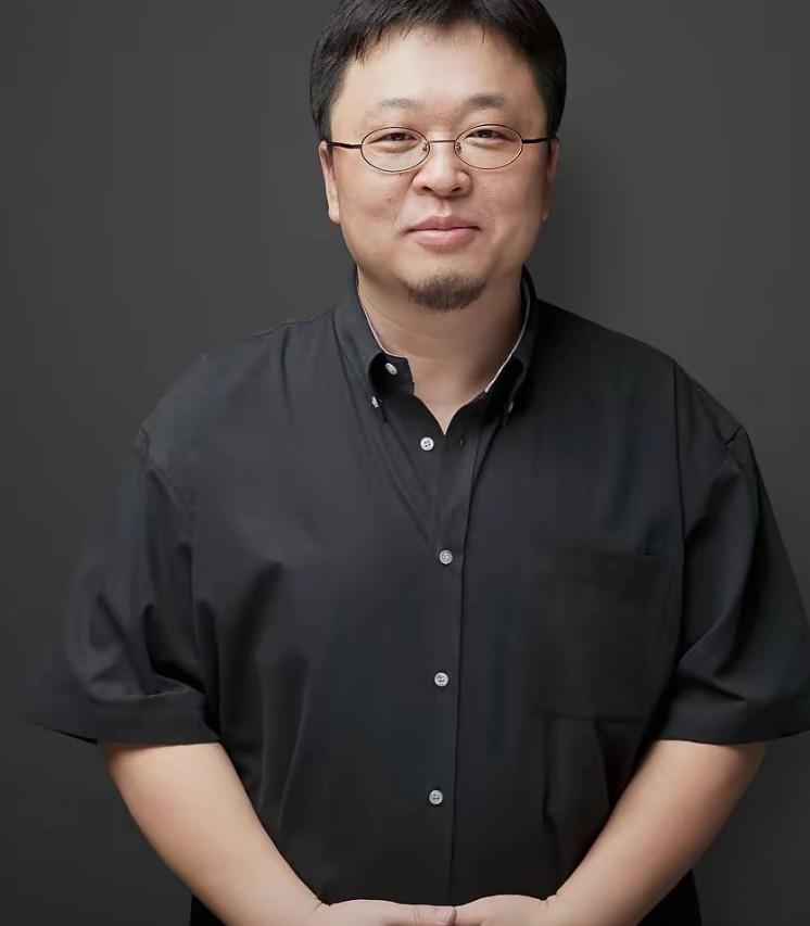 罗永这下遭网友抵制了！
 
说实话，他能在创业失败的情况下重新翻身，要不是靠着这