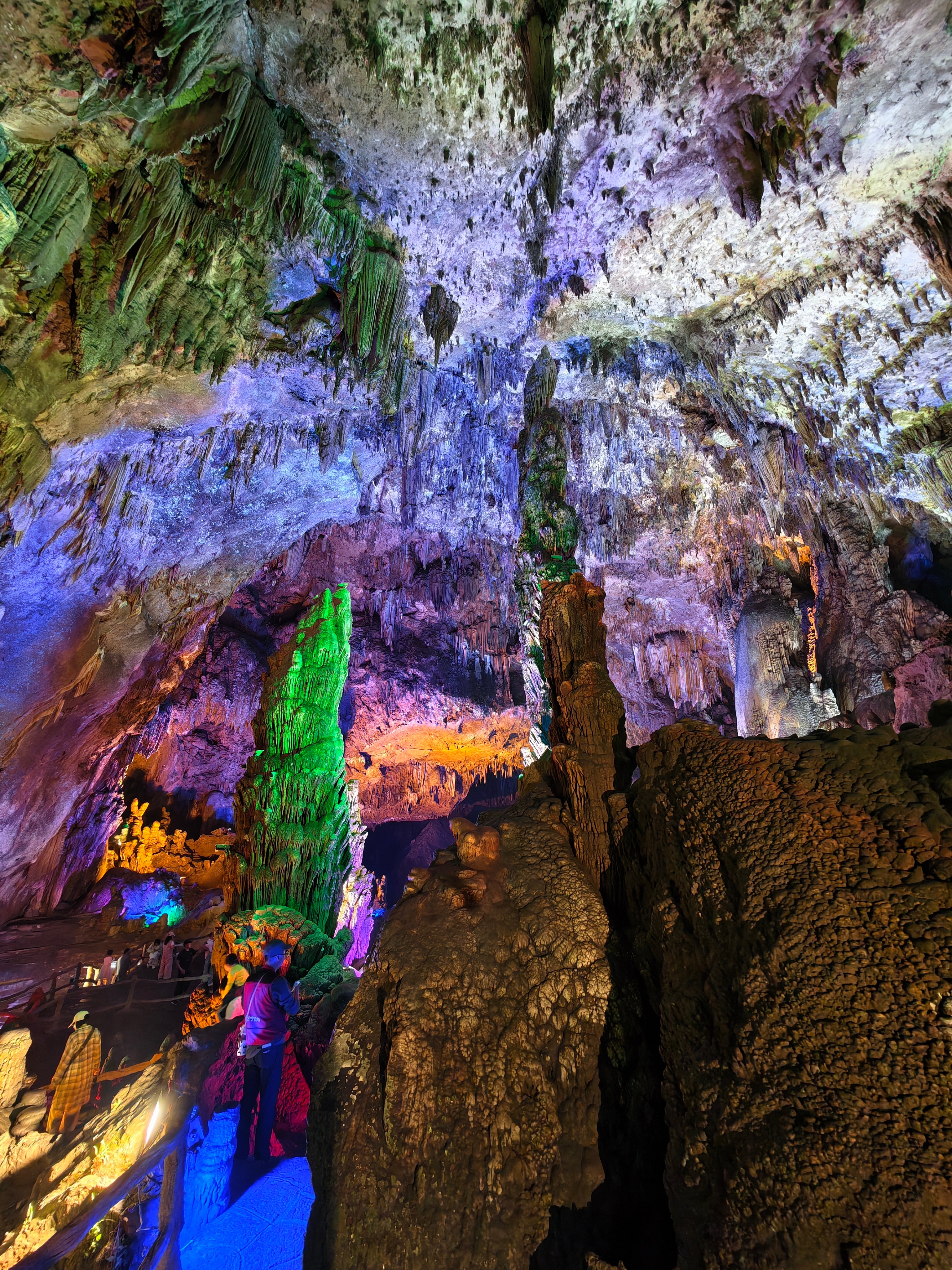 我20年前来的一定是天星桥景区和我今天来的肯定不是一个景区，怕不是来了一个假的。