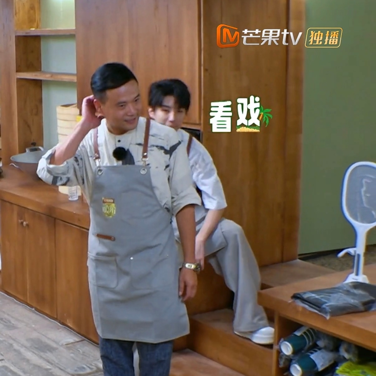 看个戏而已，某人怎么又帅又可爱王俊凯中餐厅10
