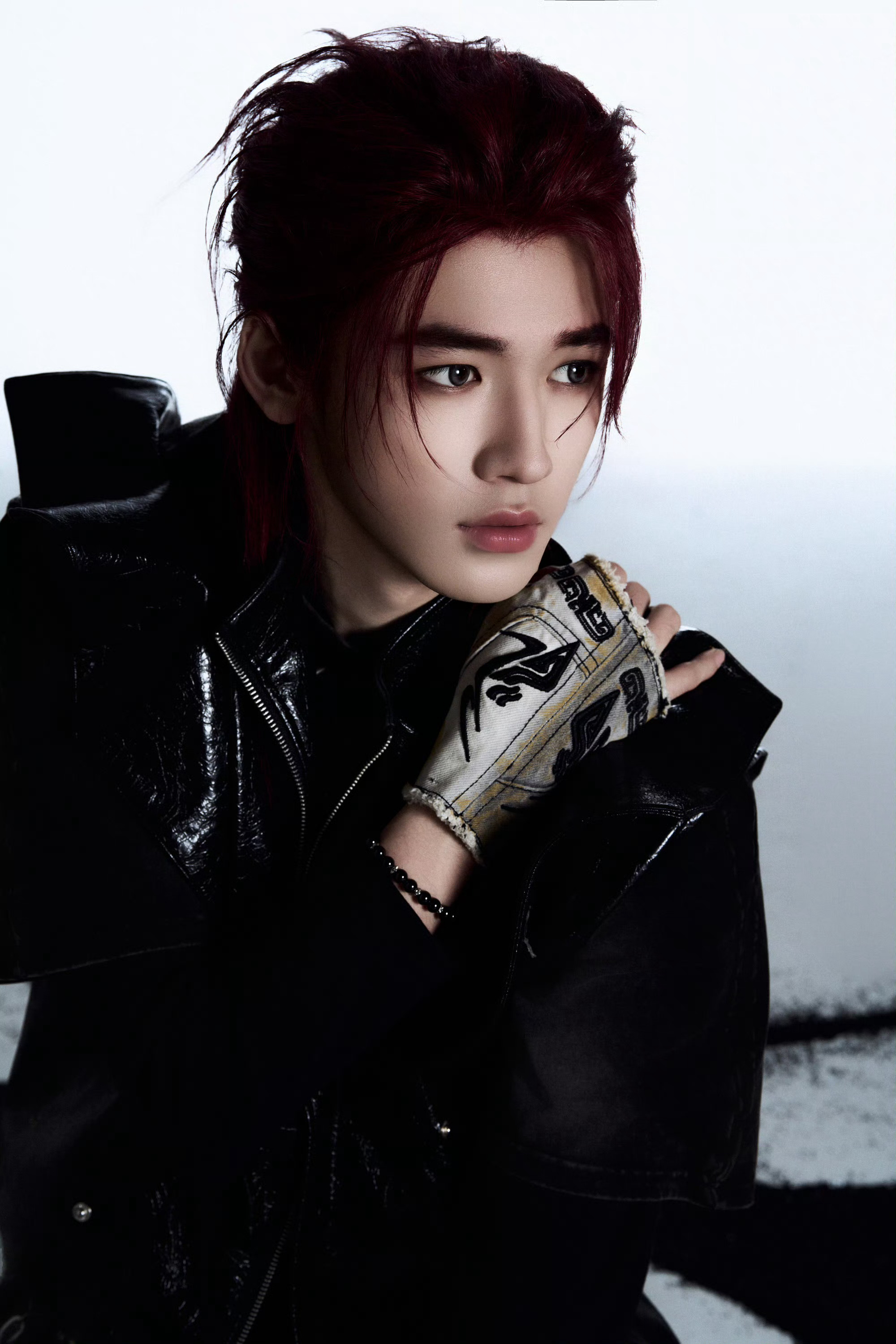 宋亚轩挣脱束缚 宋亚轩这红发也太帅了吧！！期待演唱会TF四代跟船