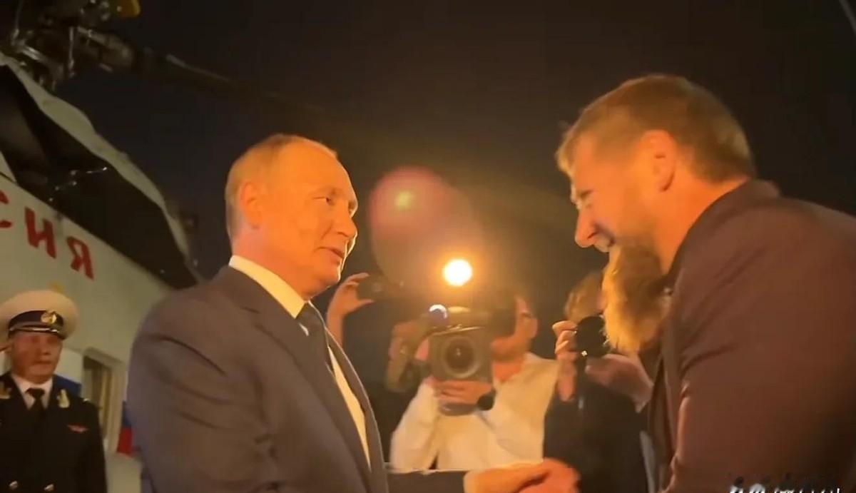 俄罗斯政坛再现大动作！普京大帝时隔13年，竟然突然造访车臣？这一举动让国际社会为