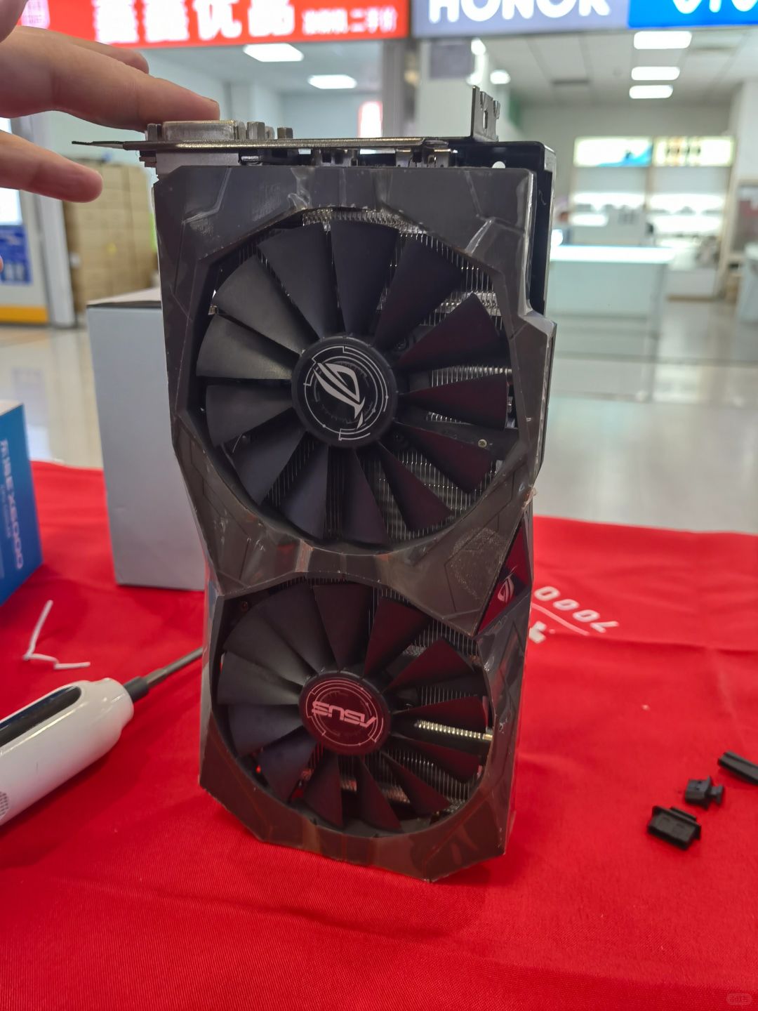 传说中的矿卡精英，amd580 8g