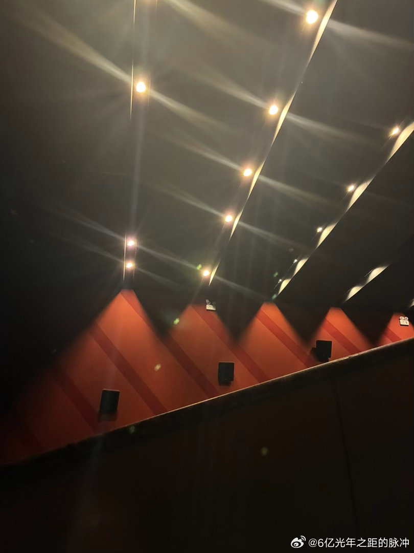 有刘震云参与的策划电影🎬都好结尾：红磡都会停。人生就是这样，一切都会好起来的 