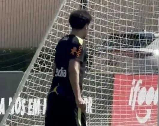 此前因疼痛缺席四天训练，巴媒：马尔基尼奥斯回归巴西队训练当地时间3月28日，据巴