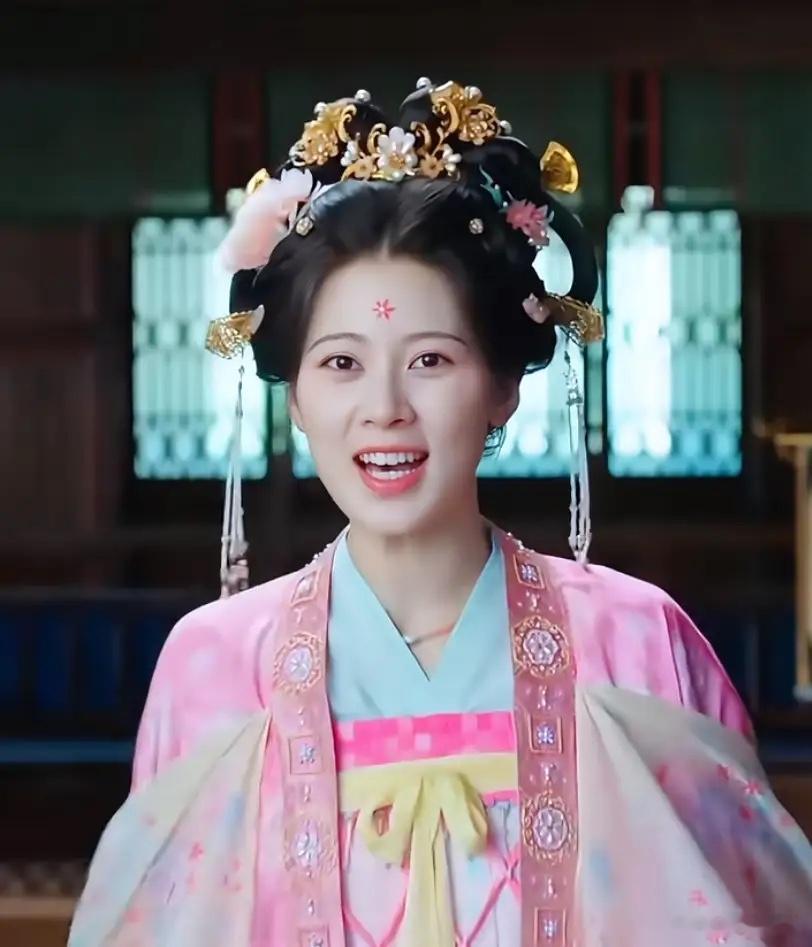 赵昭仪还是别演戏了真的太让人出戏了不是五官乱飞，而是自己坚持用原声，敬业是很敬业