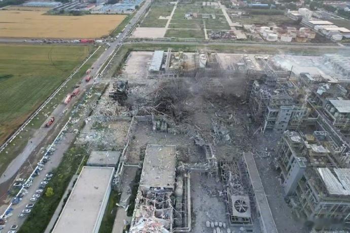 山东高密爆炸事故现场，已经全部被炸平，只能拆除重建了。 ​​​