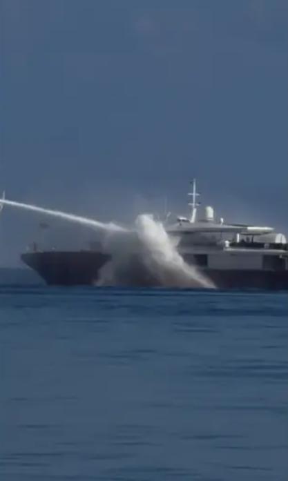 国庆惊现海上冲突！大陆海钓游艇在东沙海域遇袭！

10月1日本该全民欢度佳节，一