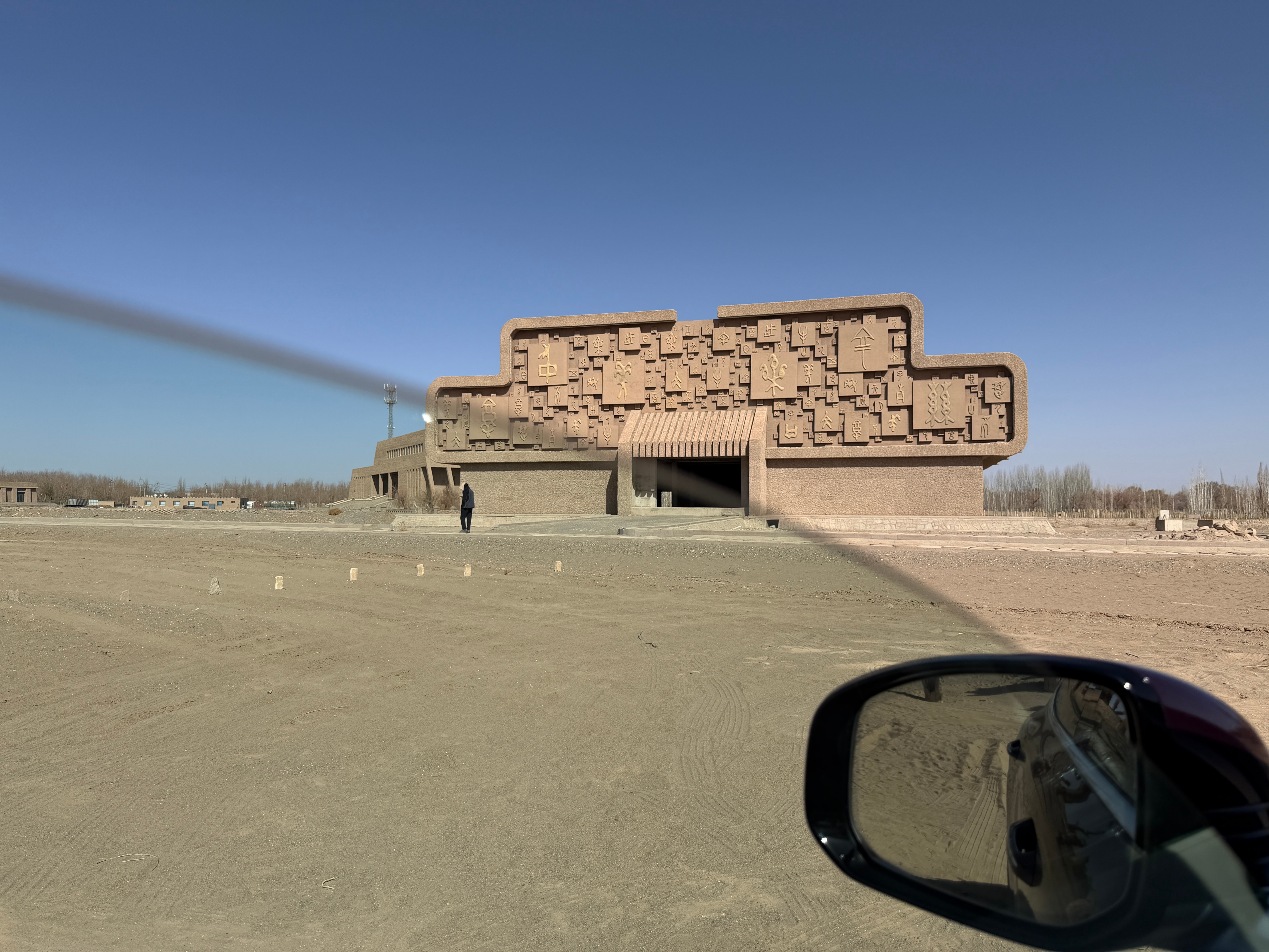 鞠婧祎被实名举报偷税漏税 这几天每天的热搜都很劲爆啊。可惜最近又是车圈最忙的时候