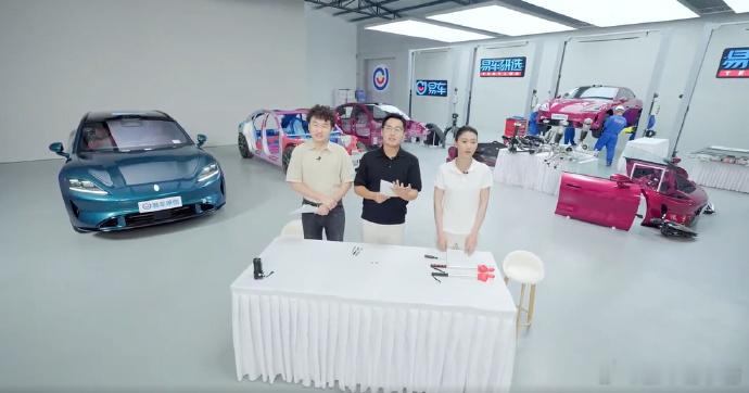 尚界Z7全网首拆大V聊车 对于质疑声，最有力的回击就是展现实打实的产品力。说不行