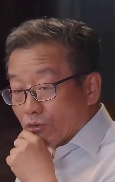 我自己这一生是谁在过？不是我在过，是资本和技术的原则规定我怎么过。
今天的时代，