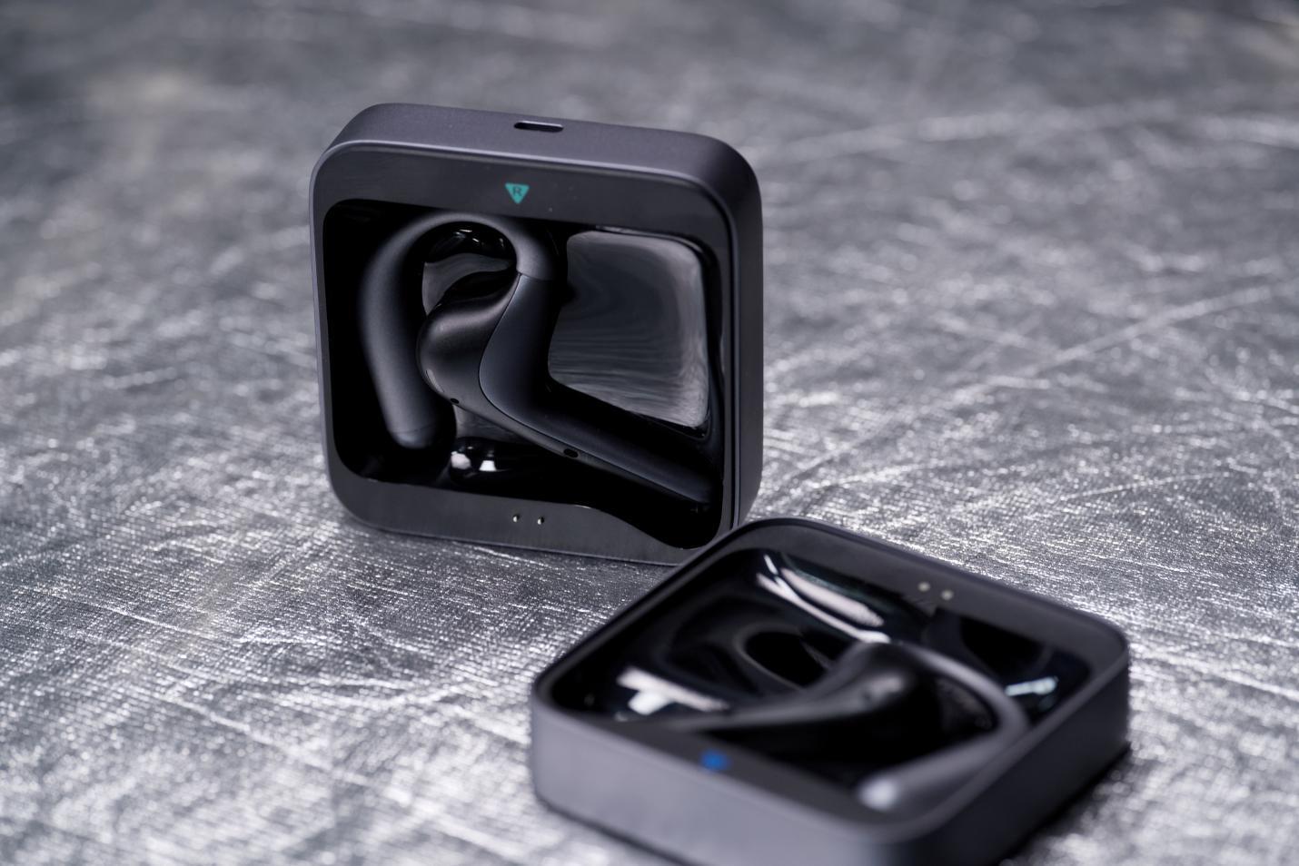 AI耳機大爆發，不到500元搭載大模型，傳統耳機完犢子了？